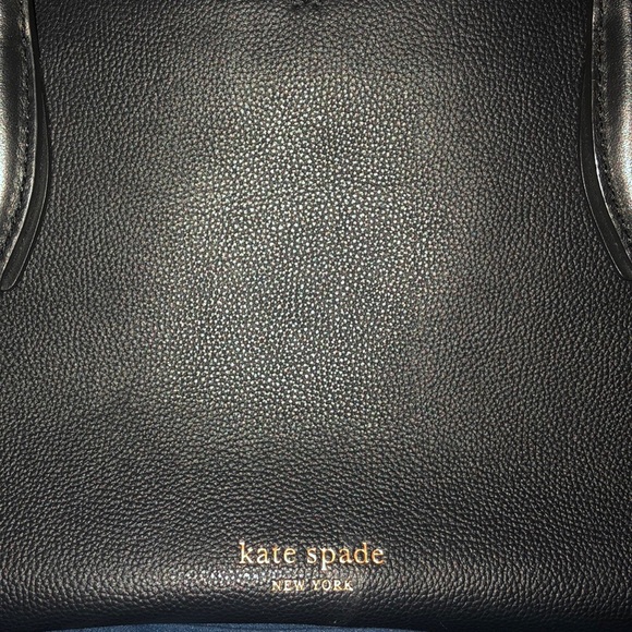 Kate spade black crossbody bag. - Picture 3 of 6